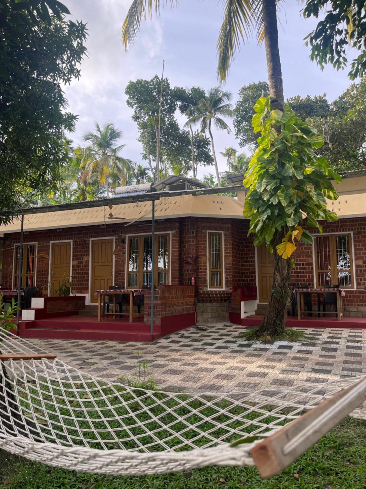 Ashtamudivillas Kollam Exterior photo